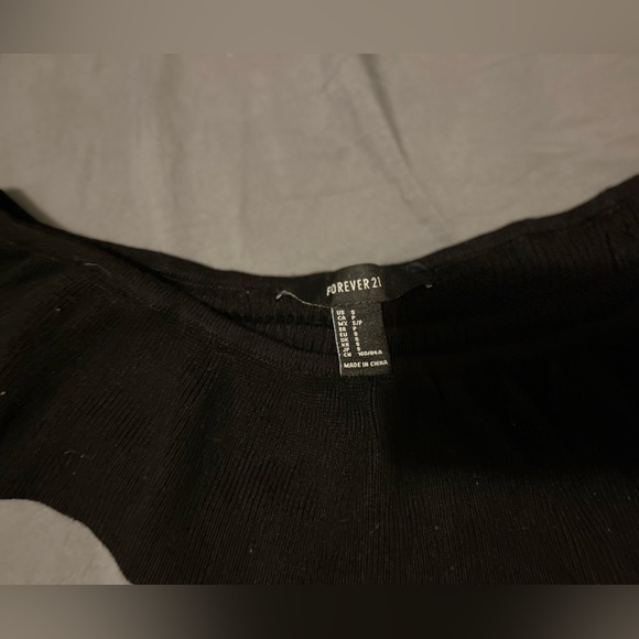 Off the shoulder crop - Picture 2 of 2